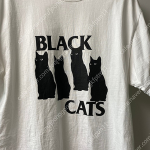 비바스튜디오 블랙캣 티셔츠 xl 팝니다