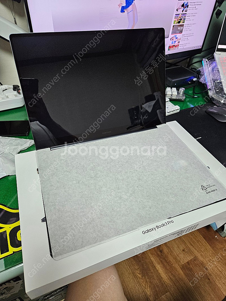 갤럭시북3 프로 16인치 i7 32GB 1TB 팝니다.--1