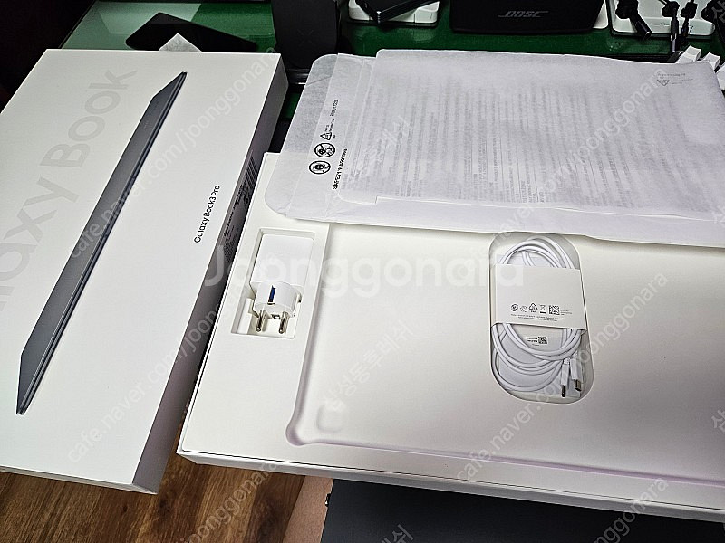 갤럭시북3 프로 16인치 i7 32GB 1TB 팝니다.--2