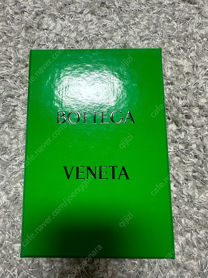 보테가 베네타 748052 vbqd4 23신상 카드 지갑(100%새제품)