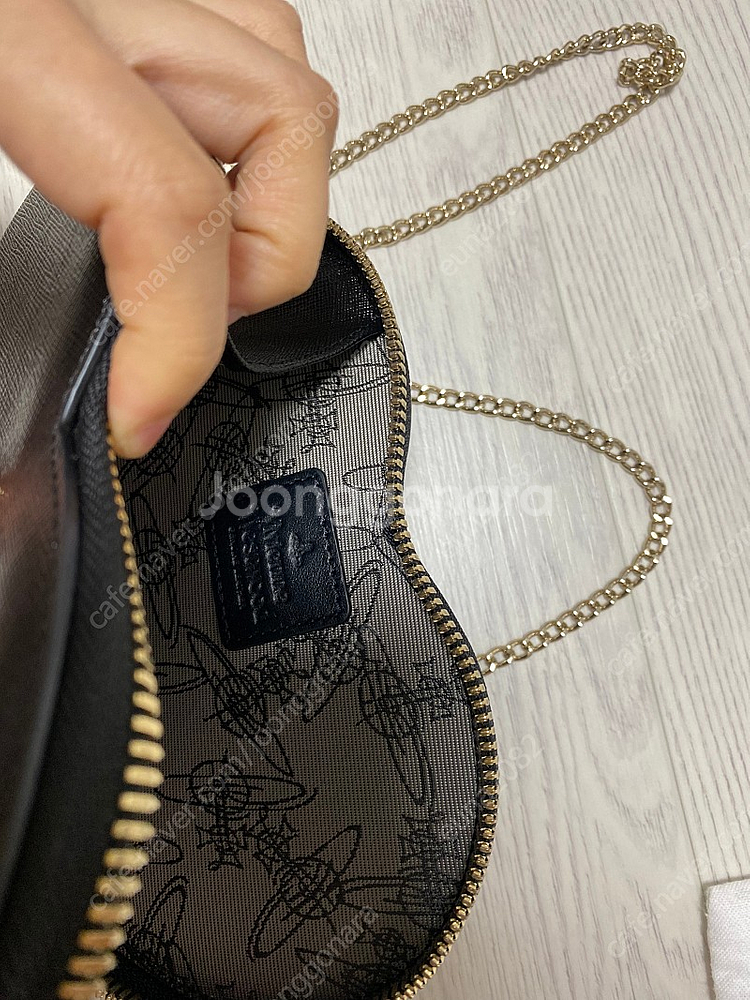 비비안웨스트우드 하트가방--1