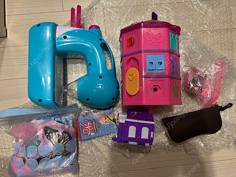 베이비반즈 선글라스, 아동용 쏘잉스쿨 + 파츠, 티티체리 방탈출, 일반 탈출 장난감 일괄 저렴하게 판매해요