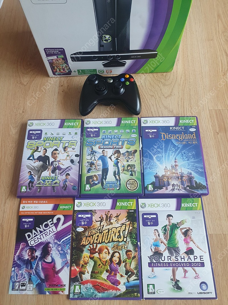 XBOX360 본체 + 키넥트(KINECT) 셋트