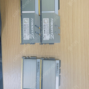 지스킬 트라이먼트 ddr4 3200 cl14 8gb*4 개당 2.5