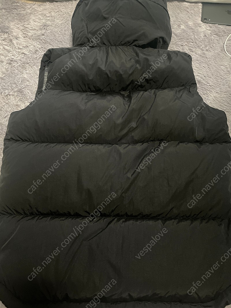 Cp컴퍼니 패딩조끼 판매합니다--1