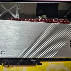 asus hyper m.2 x16 gen4 판매합니다.