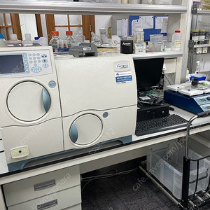 Biomerieux 자동 미생물 동정시스템 VITEK 2 Compact Automatic Microbial Identification System