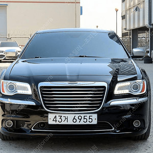 크라이슬러더뉴300C 3.6 프레스티지 (5인승)@중고차@중고차매입@전액할부@저신용자@신불자@소액할부@현금@카드 전부 가능합니다!