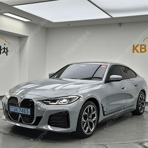 BMWi4 eDrive 40 M 스포츠 프로중고차 할부 리스 카드 저신용자 전액할부 승인