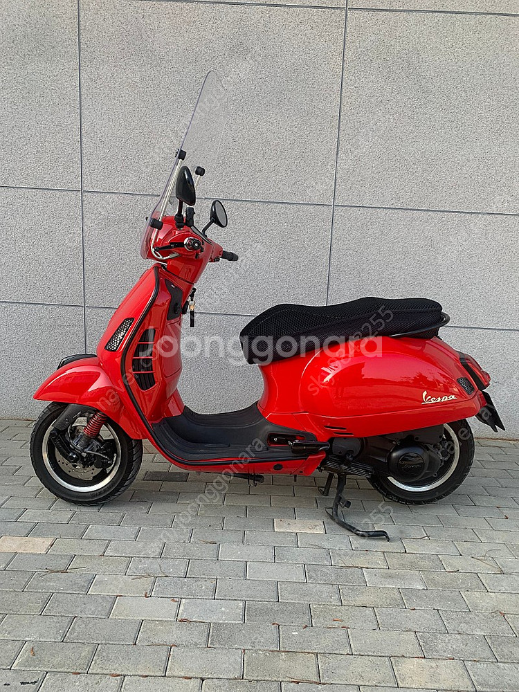 베스파gts300 레드블랙에디션--5