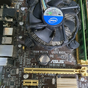 I5-4670, ASUS H81M-E , DDR3 12800 8g램2개(16기가) 팝니다.