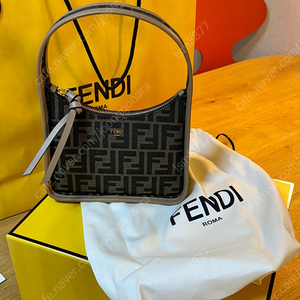 Fendi 펜디 미니 펜데센스