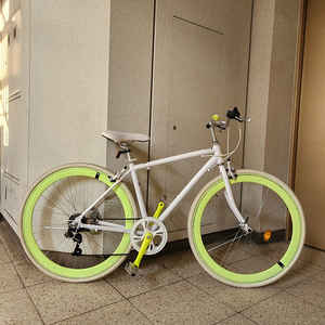 도쿄나인 하이브리드 자전거 팔아요