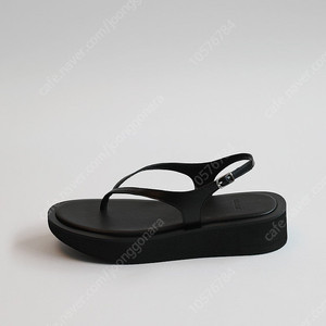 얼바닉 urbanic Claudie Sandals