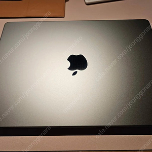 맥북 프로14 M3 애케플포함 16gb 512GB 팝니다