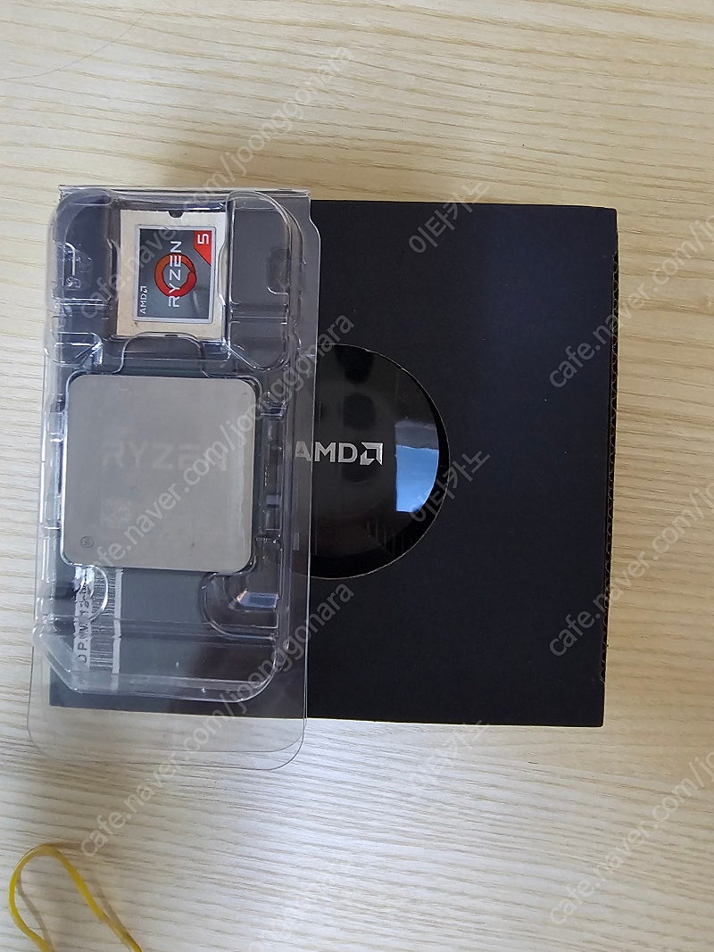 AMD 라이젠 3600 CPU + 기본쿨러 멀티팩 팝니다