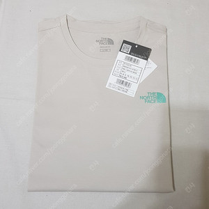 정품 노스페이스 MEEKER 티셔츠 판매