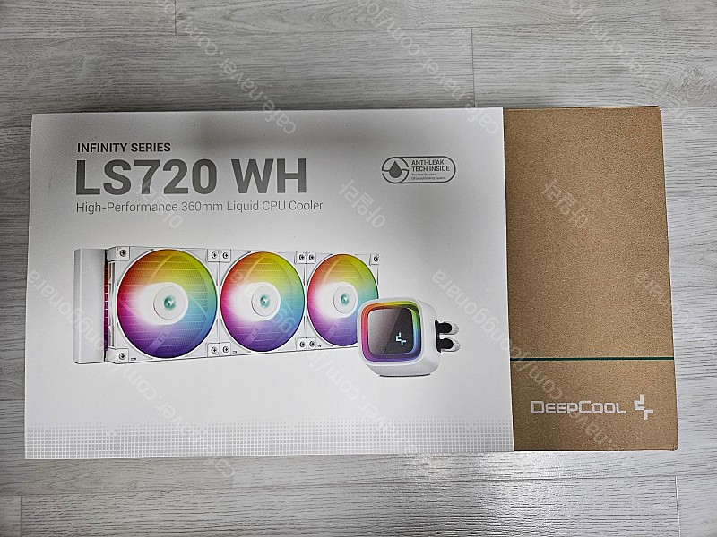 딥쿨 DEEPCOOL LS720 ARGB 화이트 수냉쿨러 팝니다