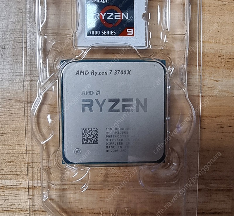 AMD RYZEN7 3700X