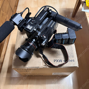 소니 FS7mk2 시네마카메라 풀박스 + 마이크 + 렌즈 + 밧데리 3개