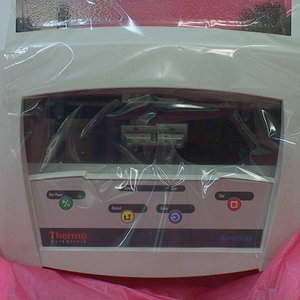 마이크로플레이트 스태커 캐나다산 Thermo Scientific RapidSta Microplate