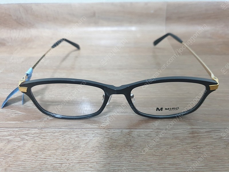 로렌스폴 안경 미로 MIRO 안경테 C1 (미착용 새제품) 아주 싸게 팝니다. 검정색 경량 캐나다 감성 아이웨어 세련된 안경테