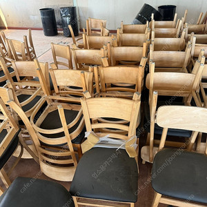 함바식당 한식뷔페 업소용 식탁,의자,가구 B품 창고정리 판매합니다.