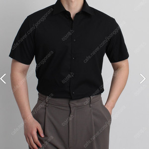슬림 블랙 반팔 머슬핏 구김적은 셔츠 포시즌셔츠 (다림질 안해도 잘 안구겨지는 소재예요) 100 사이즈 3벌