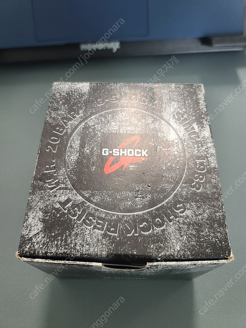 카시오 지샥(G-Shock) GA-700VB-1ADR 제품을 팔고자합니다.