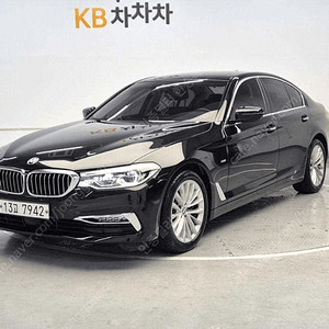 BMW5시리즈 (G30) 520d 럭셔리 플러스 (5인승)중고차 할부 리스 카드 저신용자 전액할부 가능