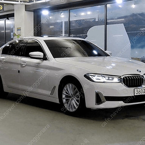 BMW5시리즈 (G30) 523d 럭셔리중고차 할부 리스 카드 저신용자 전액할부 가능