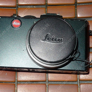 라이카 D-Lux-5 카메라와 충전기, 배터리, 오리지널 케이스,32기가 메모리.