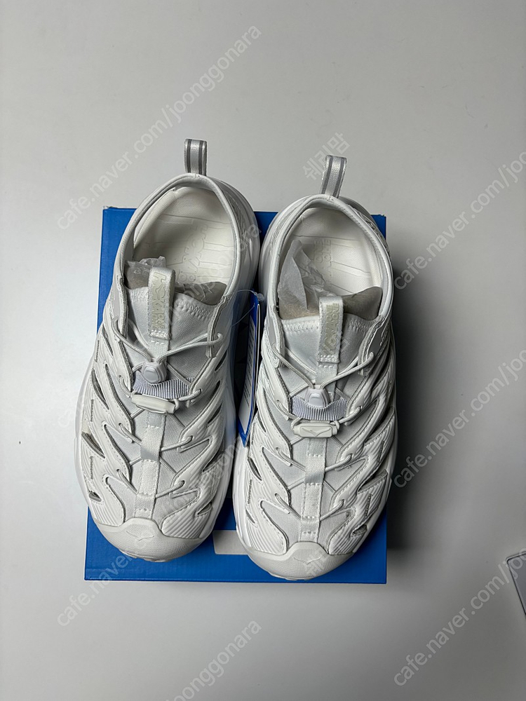 호카 호파라 샌들 화이트 255 택채 새상품 (롯데 본점 구입)--0