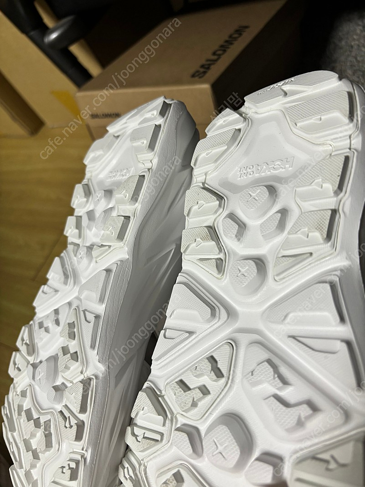 호카 호파라 샌들 화이트 255 택채 새상품 (롯데 본점 구입)--3