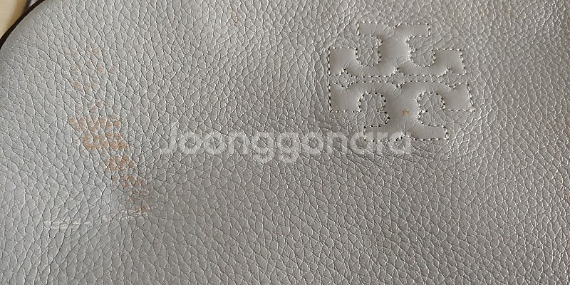 토리버치 테아 숄더백 중고--1