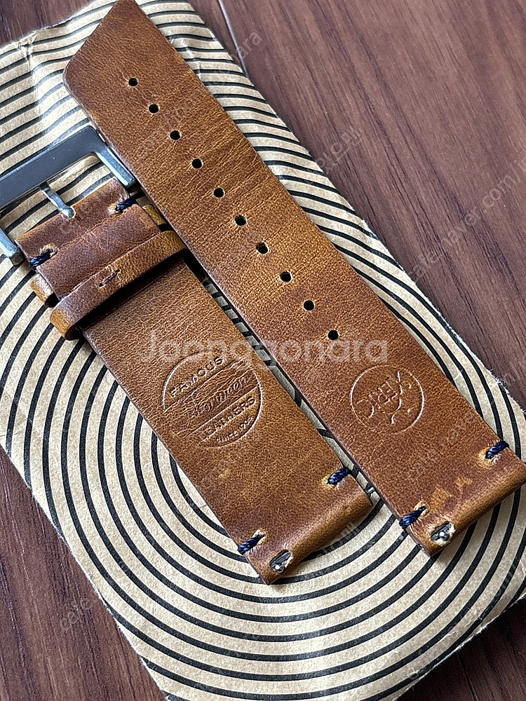 xeric 제릭 22mm 시계줄 (가죽) 미사용--1