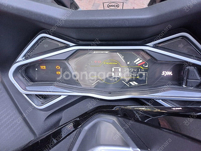 22년식 크루심300알파 팝니다.--5