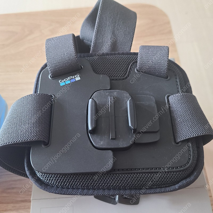 고프로 히어로 12 블랙 + 체스트마운트 및 악세서리--4