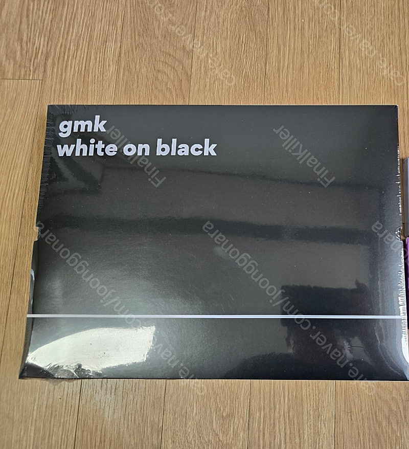 GMK white on black 키캡 판매합니다.