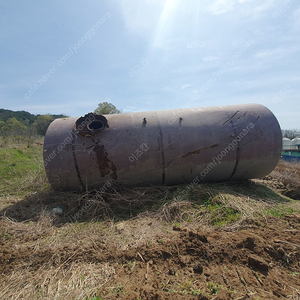 철탱크 50톤, 50,000kg 팝니다.