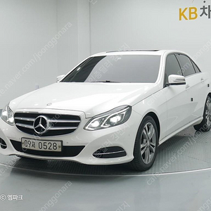 벤츠E-클래스 W212 E220 블루텍 아방가르드 (5인승)@중고차@중고차매입@전액할부@저신용자@신불자@소액할부@현금@카드 전부 가능합니다!