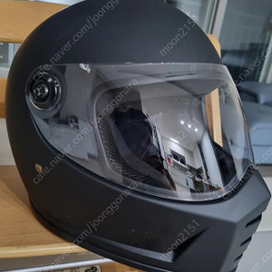 빌트웰 레인스플리터 풀페이스 무광 블랙 헬멧 판매 합니다.