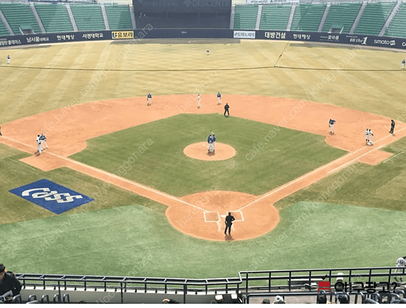 5/26(일) LG 트윈스 vs NC 다이노스 포수뒤 네이비석 3,5연석 양도 합니다.