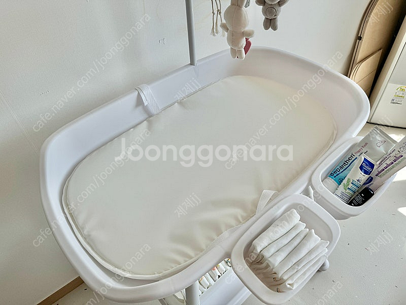 베베코지 기저귀갈이대 (미사용, 박스다있음)--3