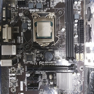 GIGABYTE GA-H81M-DS2V+I3 4160(쿨러없음)