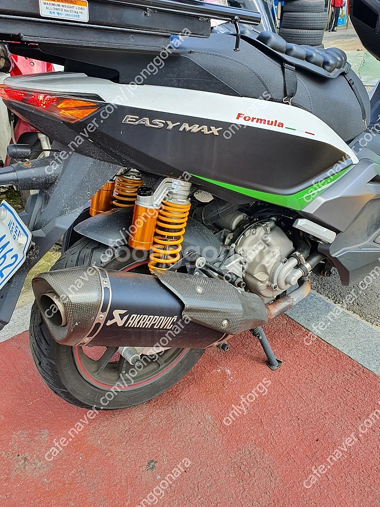 가스쇼바 XMAX , FORZA, NMAX, PCX--1