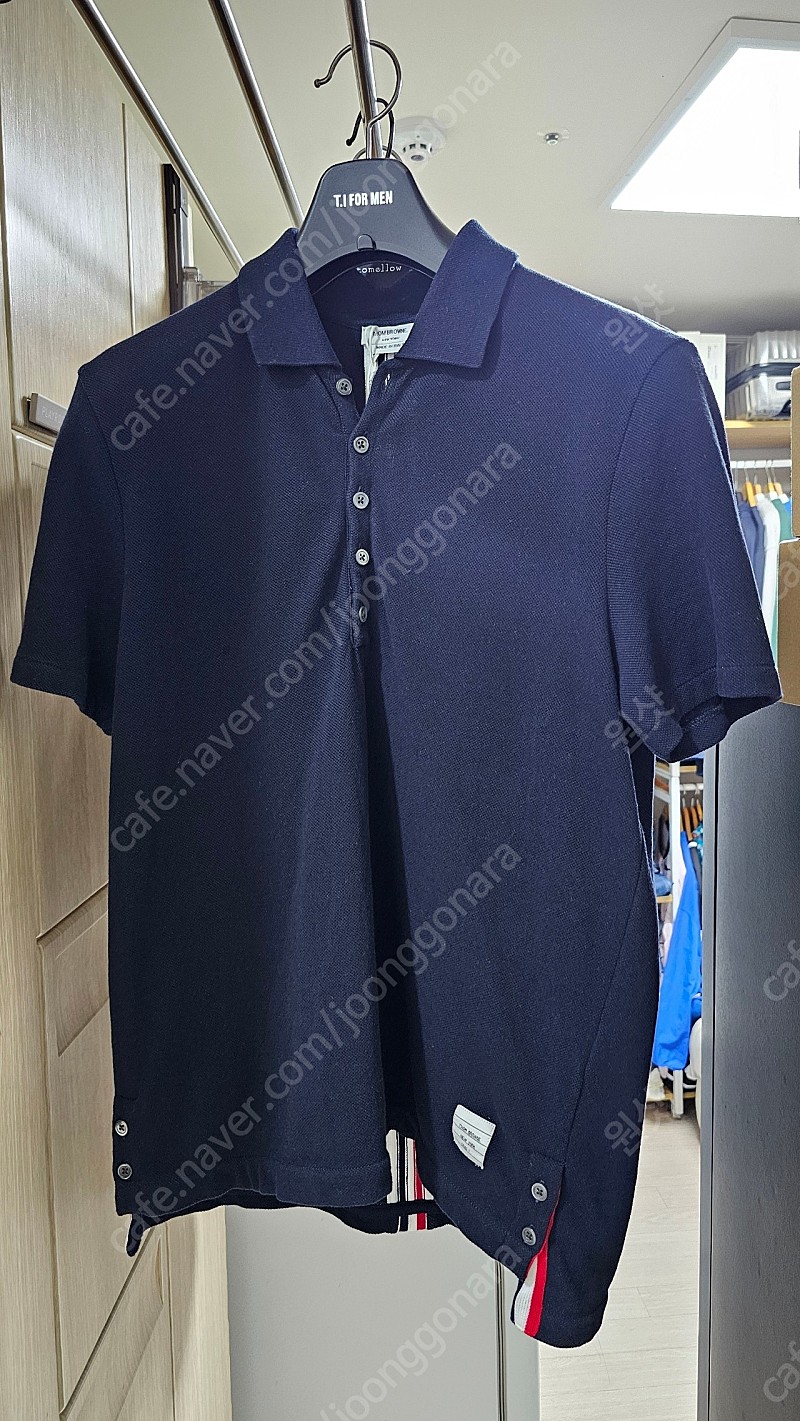 톰브라운 센터백 스트라이프 릴렉스핏 폴로 셔츠 1(95)