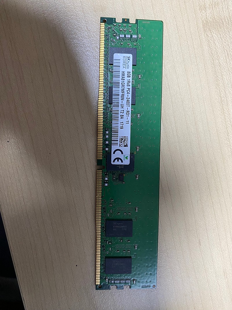 sk 하이닉스 서버용 메모리 8gb 1rx8 PC4-2400T-RD1-11 싸게 판매
