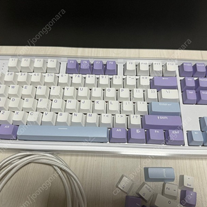 Archon RE:AL FX2 키보드(화이트) 팝니다.