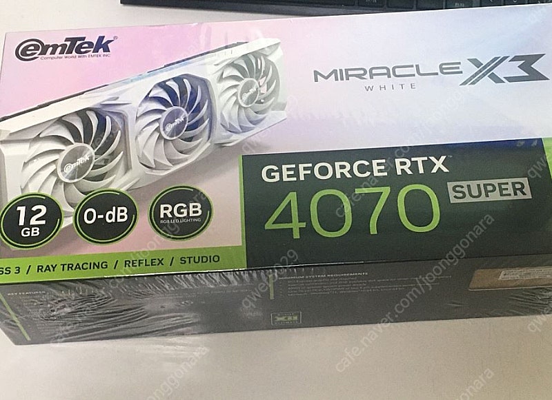 이엠텍 지포스 RTX 4070 SUPER MIRACLE X3 WHITE D6X 12GB